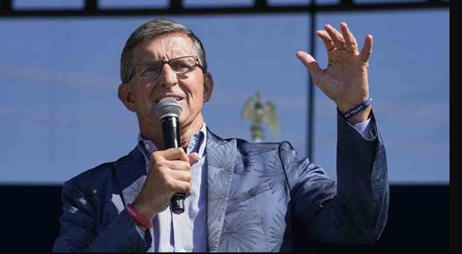 سابق امریکی جنرل نے بائیڈن کو فوری عہدے سے ہٹانے کا مطالبہ کردیا