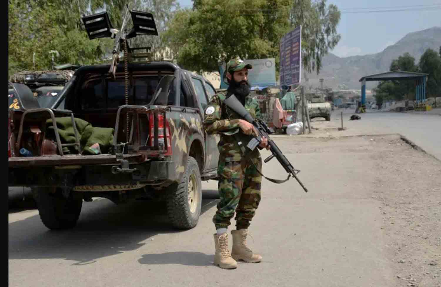 افغانستان کے اندر کالعدم ٹی ٹی پی کے ٹھکانوں پر پاکستانی طیاروں کی بمباری سے 46 افراد ہلاک ہوگئے، ترجمان افغان طالبان